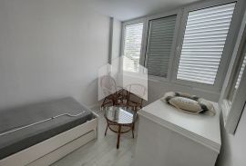 Klenovica, stan 3S+DB + konoba, Novi Vinodolski, Appartement