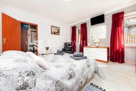 Istra, Rovinj, predivan jednosoban stan 50m2 na drugom katu s pogledom na more, Rovinj, Διαμέρισμα