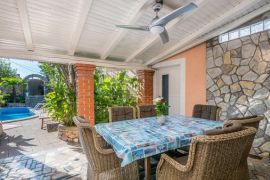 Otok Krk, Šilo, okolica - kuća sa bazenom 145m2, Dobrinj, House