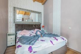 Otok Krk, Šilo, okolica - kuća sa bazenom 145m2, Dobrinj, House