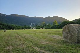 BRUŠANE  ZEMLJIŠTE 7373 m2 (podnešen zahtjev za prenamijenu u građevinsko), Gospić - Okolica, Tierra