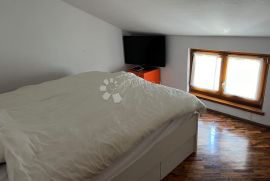 POREČ (okolica) Stan sa vrtom i bazenom, Poreč, Apartamento