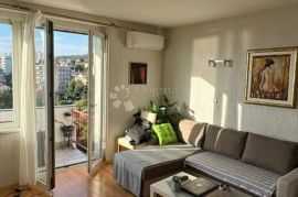 Prostran stan sa predivnim pogledom na Kvarnerski zaljev, Rijeka, Apartamento