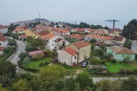 ROVINJ, GRAĐEVINSKA PARCELA OD 820 m2 U CENTRU, Rovinj, Maison