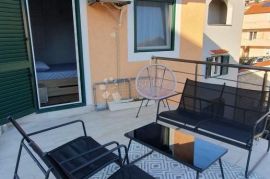 CRNICA - Prekrasna kuća s dva apartmana, Šibenik, بيت