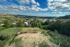 VILA SA PANORAMSKIM POGLEDOM I BAZENOM, Zagreb, Famiglia