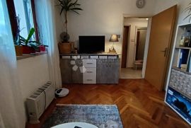 APARTMAN U GRADU KRKU - SUPER MIRNA LOKACIJA, Krk, Wohnung