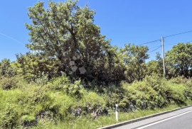 Zemljište 1098m2 uz JADRANSKU MAGISTRALU, Kraljevica, Terreno