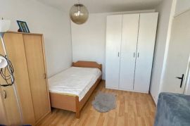 STAN SA  VELIKOM SOBOM U BLIZINI TREŠNJEVAČKOG PLACA, Zagreb, Appartement