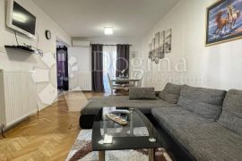 MALINSKA - APARTMANSKA KUĆA 400 m OD MORA, Malinska-Dubašnica, Maison