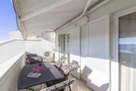 APARTMAN 1 RED DO MORA PRILIKA!!, Crikvenica, Appartement