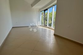 STAN 2 SPAVAĆE I 2 KUPAONICE 66.63m2 - Pula, Pula, Apartamento