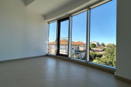 STAN 2 SPAVAĆE I 2 KUPAONICE 75.36m2 - Pula, Pula, Apartamento