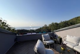 Novoadaptiran stan u mirnom dijelu Opatije, Opatija - Okolica, Appartment