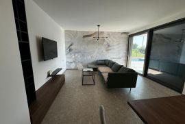 Stan 109m2 sa bazenom POREČ, Poreč, Flat