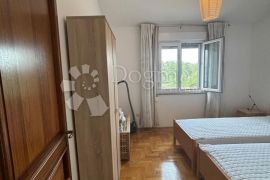 Prekrasan stan 200 metara od mora, Brtonigla, Appartment