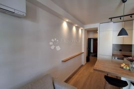 Dizajnerski studio apartman u poslovnom centru Raba!!! Samo kod nas!, Rab, Flat