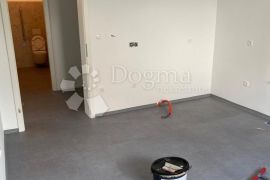 Novouređeni poslovni prostor u Varaždinu, Varaždin, Commercial property