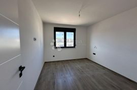 Luksuzni apartman na moru, Vir, Appartment