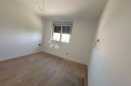 PENTHOUSE S POGLEDOM NA MORE, Vir, Kвартира