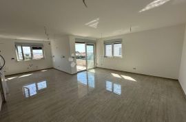 PENTHOUSE S POGLEDOM NA MORE, Vir, Kвартира