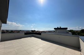 PENTHOUSE S POGLEDOM NA MORE, Vir, Kвартира