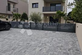 OTOK VIR -PRODAJE SE APARTMAN 70 m2 PLUS KROVNA TERASA 70 m2, Vir, Appartement