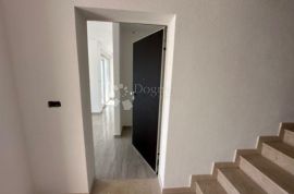 APARTMAN VIR NOVOGRADNJA PRILIKA !!!, Vir, Wohnung