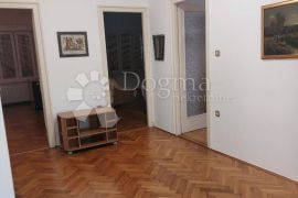 STAN NA TOP LOKACIJI, Rijeka, Appartment