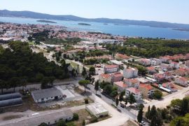 BIOGRAD NA MORU – ODLIČAN STAN OD 74 M2 NA 2 KATU, Biograd Na Moru, Stan