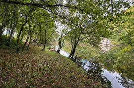 KUĆA NA OBALI RIJEKE LIKE SNIŽENO !!!, Gospić - Okolica, Casa