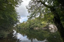 KUĆA NA OBALI RIJEKE LIKE SNIŽENO !!!, Gospić - Okolica, Casa