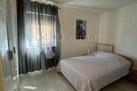 Srdoči, 2S+DB, balkon, terasa, 2x parking mjesto, Rijeka, Appartment