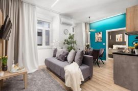 Tri predivna apartmana u centru Rijeke, Rijeka, Wohnung