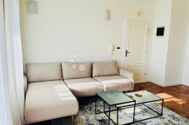 POREČ STAN 63,27m2 STROGI CENTAR,PRODAJA!, Poreč, Appartement