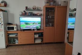 VODICE-SRIMA apartman 2.red od mora, privatni vrt+PM, Vodice, Kвартира