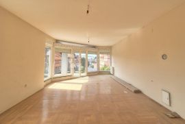 4S-stan u Dubravi, spremište, PM, 131 m2 - odlična prilika!, Zagreb, Apartamento