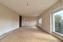 4S-stan u Dubravi, spremište, PM, 131 m2 - odlična prilika!, Zagreb, Appartment