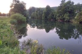 GRAĐEVINSKO ZEMLJIŠTE NA SAMOJ OBALI RIJEKE DOBRE, Ogulin, أرض