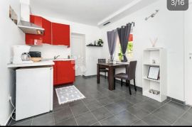 Prekrasan apartman na ekskluzivnoj lokaciji u Rovinju, Rovinj, Kвартира