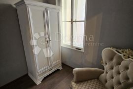 Novonamješten 2S+DB, Centar-najam, Rijeka, Appartment