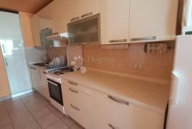 Srednjaci trosoban stan 67 m2 !!!, Zagreb, Apartamento