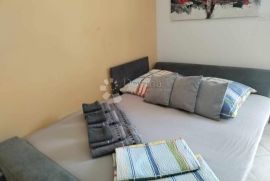 Samo kod nas!! Lijepo uređeni apartman sa terasom u Barbatu, Rab, Daire