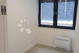 Crikvenica, prilika u novogradnji na super lokaciji, Crikvenica, Appartment