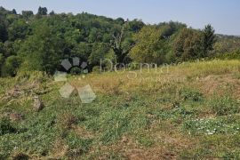 Građevinsko zemljište na traženoj lokaciji, Gornji Kneginec, Land