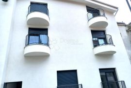 Crikvenica, novogradnja 5 minuta pješice od plaže, Crikvenica, Apartamento