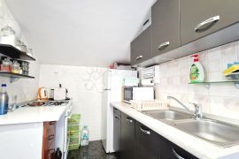 Apartman s terasom -blizu mora- u Vinkuranu, Medulin, Appartement