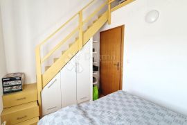 Apartman s terasom -blizu mora- u Vinkuranu, Medulin, Appartamento