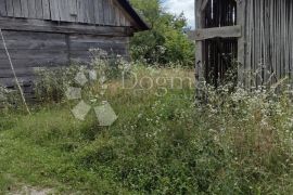 Seosko imanje s puno zemlje, jako povoljno, Gvozd, Famiglia