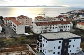 Apartman s vrtom u blizini plaže, Privlaka, Flat